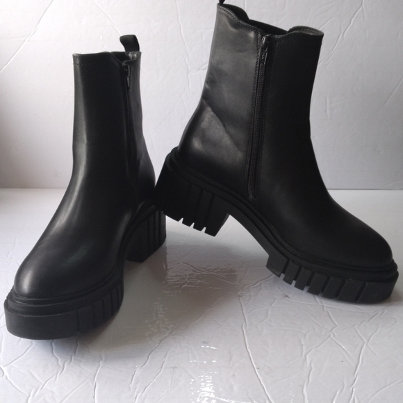 Wild fable black chunky soles women's boots - Picture 5 of 9